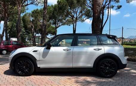 MINI Clubman, 2022 год, 2 500 000 рублей, 2 фотография