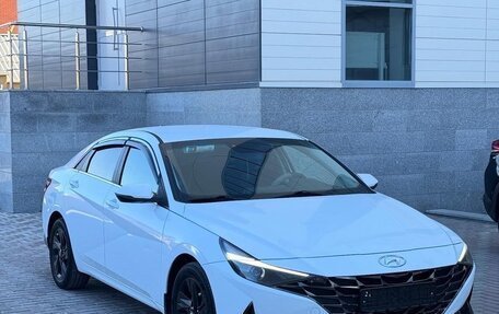 Hyundai Elantra, 2022 год, 1 700 000 рублей, 3 фотография