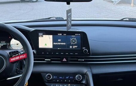 Hyundai Elantra, 2022 год, 1 700 000 рублей, 9 фотография