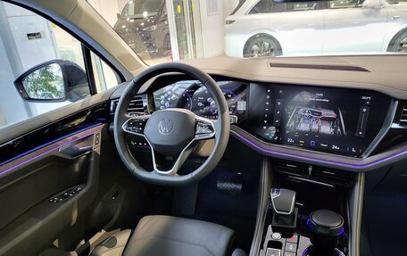 Volkswagen Touareg III, 2025 год, 8 998 000 рублей, 19 фотография