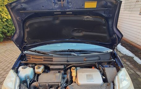 Toyota Prius, 2008 год, 750 000 рублей, 18 фотография