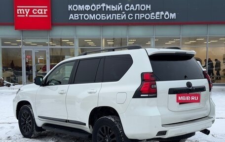 Toyota Land Cruiser Prado 150 рестайлинг 2, 2015 год, 3 950 000 рублей, 6 фотография