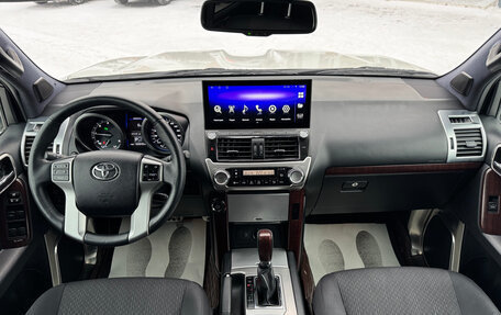 Toyota Land Cruiser Prado 150 рестайлинг 2, 2015 год, 3 950 000 рублей, 17 фотография