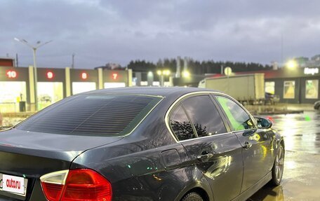 BMW 3 серия, 2007 год, 800 000 рублей, 3 фотография