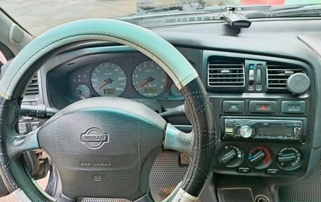 Nissan Primera II рестайлинг, 1998 год, 300 000 рублей, 11 фотография