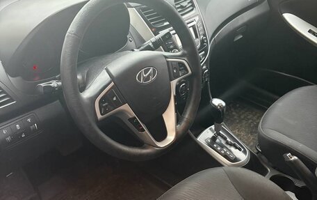 Hyundai Solaris II рестайлинг, 2014 год, 850 000 рублей, 8 фотография