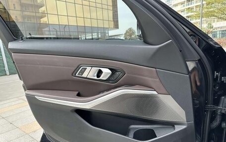 BMW 3 серия, 2022 год, 3 100 000 рублей, 17 фотография