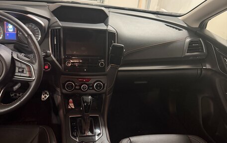 Subaru XV II, 2018 год, 2 350 000 рублей, 8 фотография