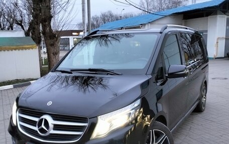 Mercedes-Benz V-Класс, 2018 год, 3 950 000 рублей, 1 фотография