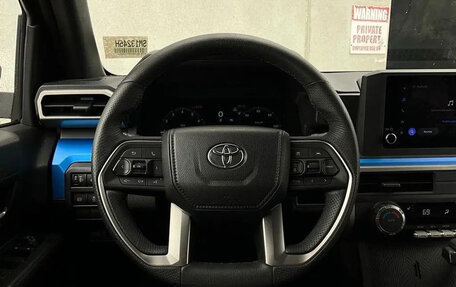 Toyota Tacoma, 2025 год, 7 867 400 рублей, 10 фотография