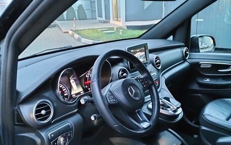 Mercedes-Benz V-Класс, 2018 год, 3 950 000 рублей, 8 фотография