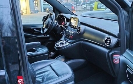 Mercedes-Benz V-Класс, 2018 год, 3 950 000 рублей, 7 фотография