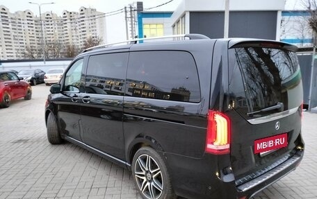 Mercedes-Benz V-Класс, 2018 год, 3 950 000 рублей, 5 фотография