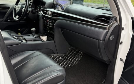 Lexus LX III, 2017 год, 7 500 000 рублей, 11 фотография