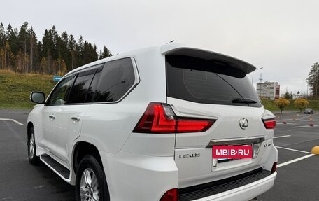Lexus LX III, 2017 год, 7 500 000 рублей, 6 фотография