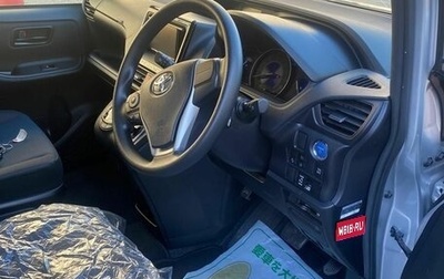 Toyota Voxy III, 2020 год, 3 250 000 рублей, 1 фотография