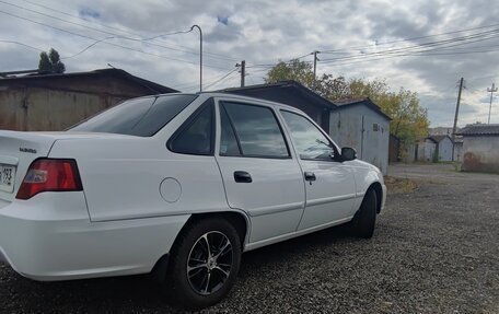 Daewoo Nexia I рестайлинг, 2012 год, 410 000 рублей, 3 фотография