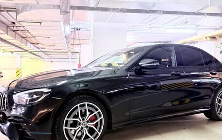 Mercedes-Benz E-Класс, 2020 год, 4 250 000 рублей, 5 фотография