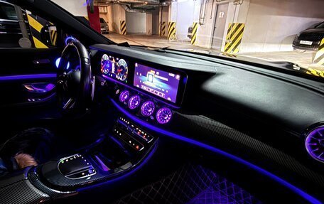 Mercedes-Benz E-Класс, 2020 год, 4 250 000 рублей, 19 фотография