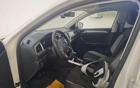 Volkswagen T-Roc I, 2022 год, 3 500 000 рублей, 10 фотография