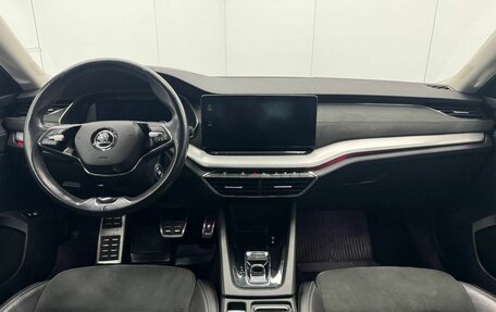 Skoda Octavia IV, 2021 год, 2 490 000 рублей, 13 фотография