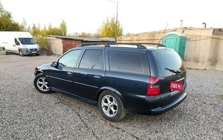 Opel Vectra B рестайлинг, 2001 год, 255 000 рублей, 1 фотография