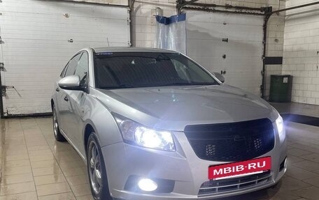Chevrolet Cruze II, 2011 год, 600 000 рублей, 3 фотография