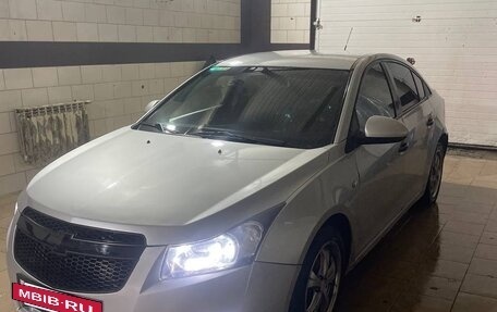 Chevrolet Cruze II, 2011 год, 600 000 рублей, 6 фотография