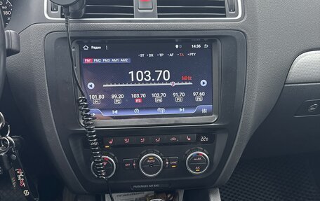 Volkswagen Jetta VI, 2013 год, 1 450 000 рублей, 6 фотография