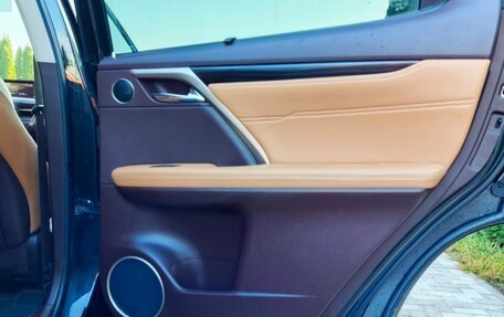 Lexus RX IV рестайлинг, 2016 год, 3 200 000 рублей, 15 фотография