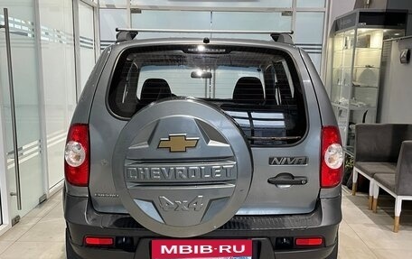Chevrolet Niva I рестайлинг, 2014 год, 555 000 рублей, 3 фотография