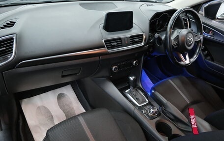 Mazda Axela, 2017 год, 1 629 000 рублей, 22 фотография
