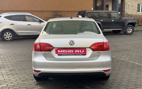 Volkswagen Jetta VI, 2016 год, 900 000 рублей, 5 фотография