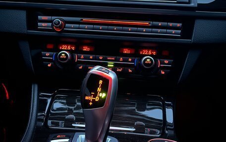 BMW 5 серия, 2016 год, 2 700 000 рублей, 21 фотография