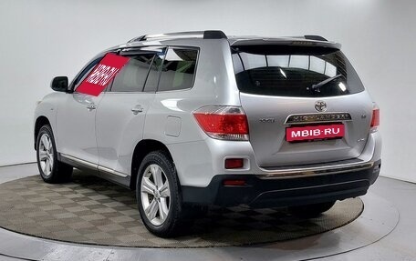 Toyota Highlander III, 2011 год, 1 650 000 рублей, 7 фотография