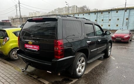 Chevrolet Tahoe III, 2013 год, 2 700 000 рублей, 4 фотография