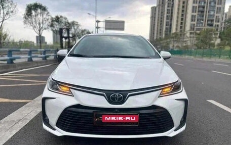 Toyota Corolla, 2022 год, 1 270 000 рублей, 2 фотография
