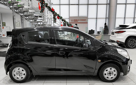Chevrolet Spark III, 2012 год, 595 000 рублей, 5 фотография
