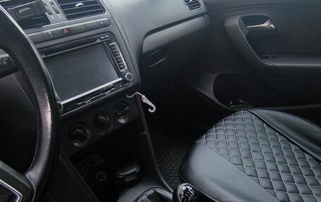 Volkswagen Polo VI (EU Market), 2012 год, 490 000 рублей, 5 фотография