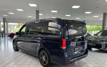 Mercedes-Benz V-Класс, 2025 год, 15 990 000 рублей, 3 фотография
