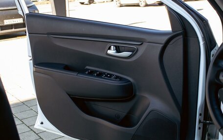 KIA Rio IV, 2022 год, 1 295 000 рублей, 12 фотография