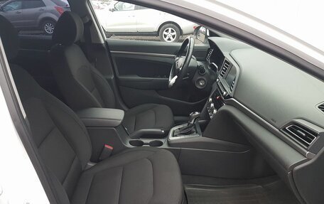 Hyundai Elantra VI рестайлинг, 2019 год, 1 599 000 рублей, 16 фотография