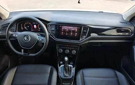 Volkswagen T-Roc I, 2021 год, 1 310 000 рублей, 5 фотография