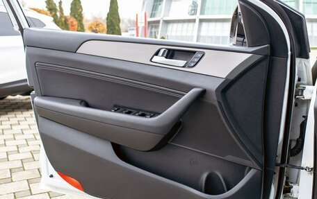 Hyundai Sonata VII, 2019 год, 2 095 000 рублей, 12 фотография