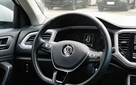 Volkswagen T-Roc I, 2022 год, 1 560 000 рублей, 9 фотография