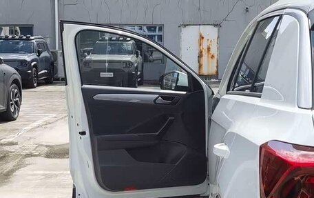 Volkswagen T-Roc I, 2022 год, 1 560 000 рублей, 19 фотография