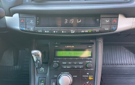 Lexus CT I рестайлинг, 2011 год, 1 200 000 рублей, 24 фотография