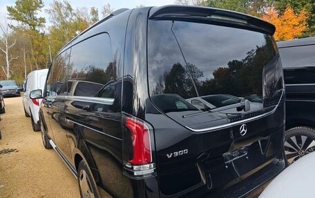 Mercedes-Benz V-Класс, 2025 год, 15 990 000 рублей, 3 фотография