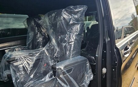 Mercedes-Benz V-Класс, 2025 год, 15 990 000 рублей, 8 фотография