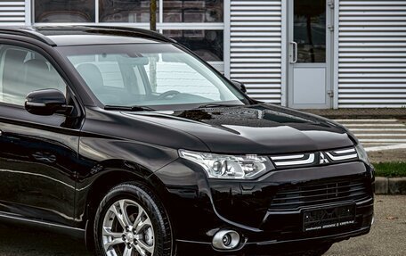 Mitsubishi Outlander III рестайлинг 3, 2014 год, 1 395 000 рублей, 8 фотография